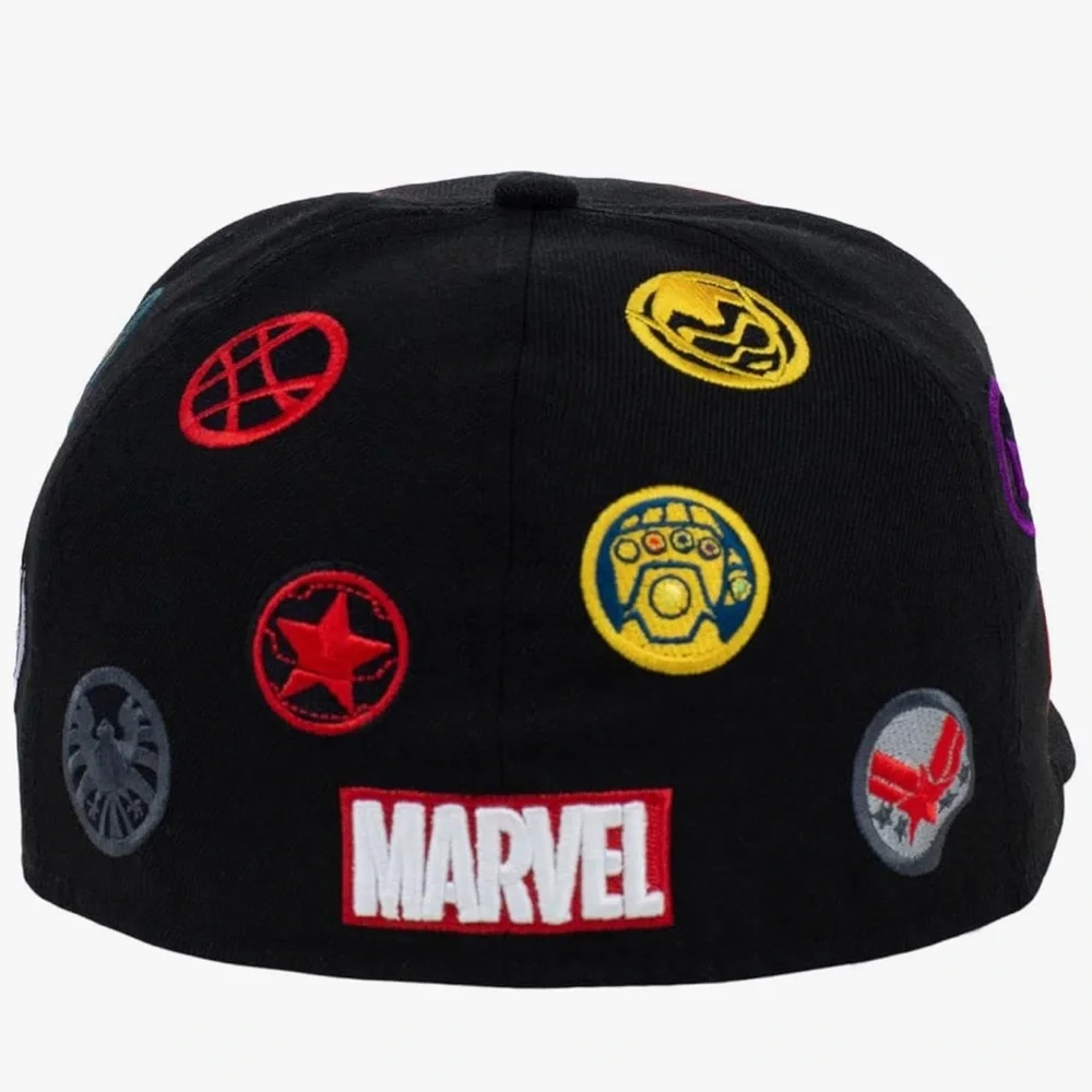 Marvel Avengers Patch Fitted Hat – Size 7